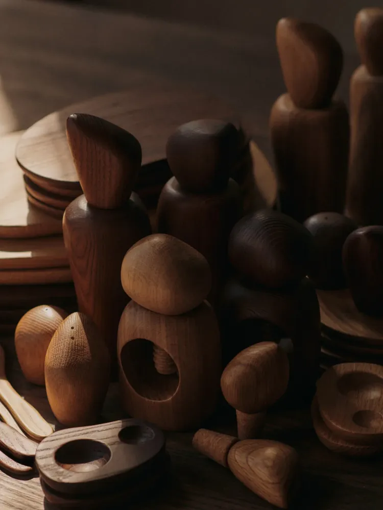 Cairn Nut Cracker - Oak Ferm Living - COM