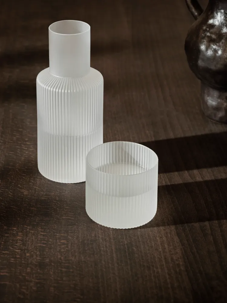 Ripple Carafe Set - Small - Frosted Ferm Living - COM
