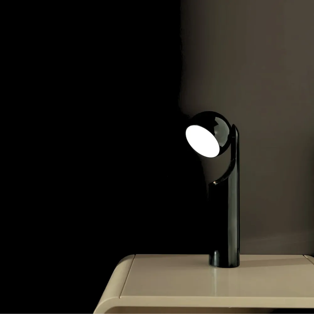 Fine Lumens Mono Leeslamp LED Oplaadbaar Renew Zwart