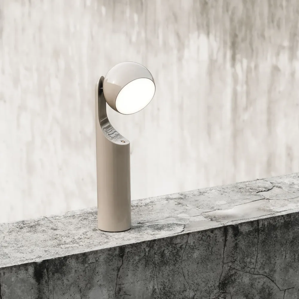 Fine Lumens Mono Leeslamp LED Oplaadbaar Beige