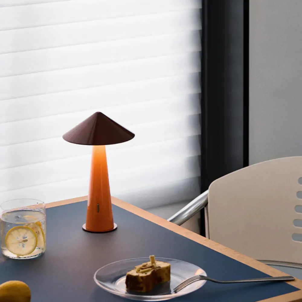 Fine Lumens Tipsy Lamp LED Oplaadbaar Rustiek Rood Oranje