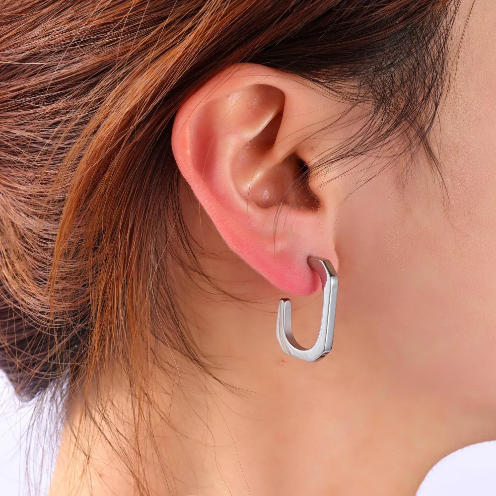 Oorbellen Hooked hoop zilver Go Dutch Label