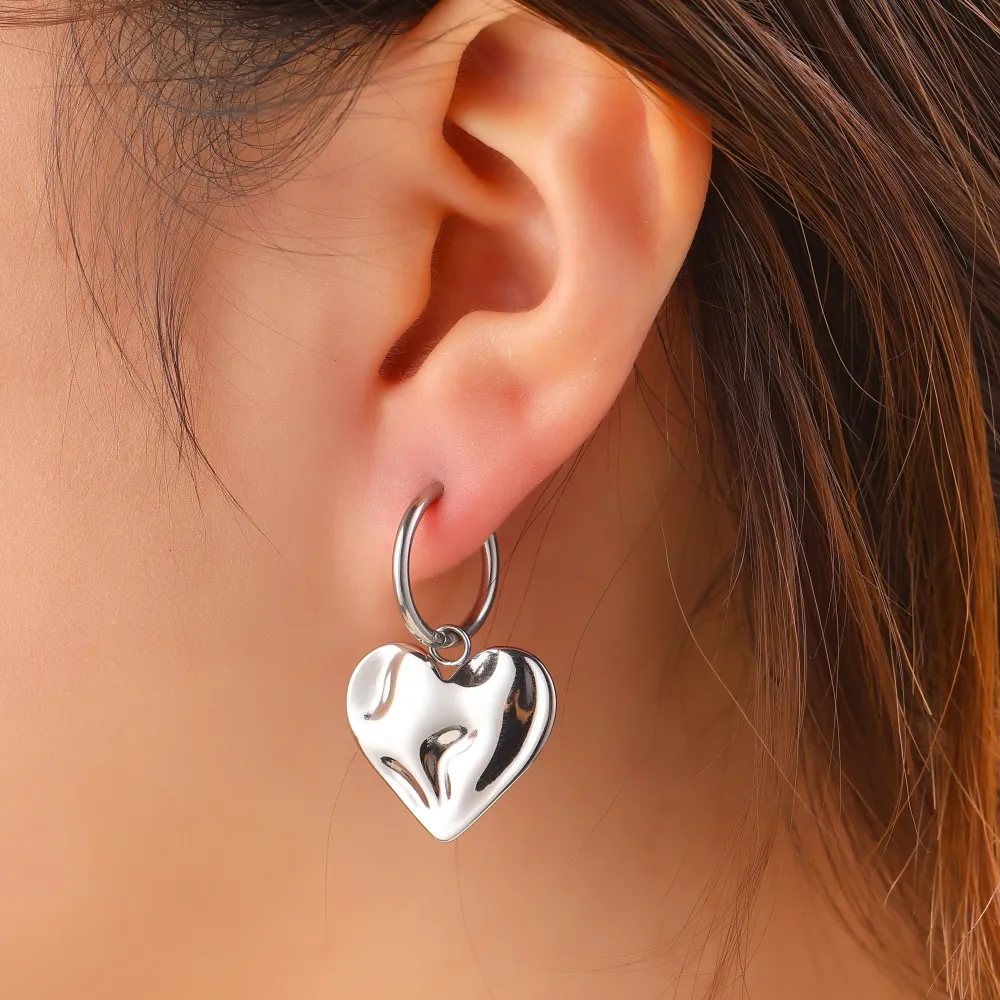 Oorbellen Wavy Heart Hoop zilver Go Dutch Label