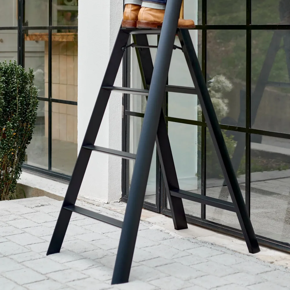 Hasegawa Lucano Ladder 4 Step Rood