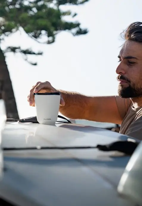 Huskee Stål mok 235 ml – duurzame koffiekop wit