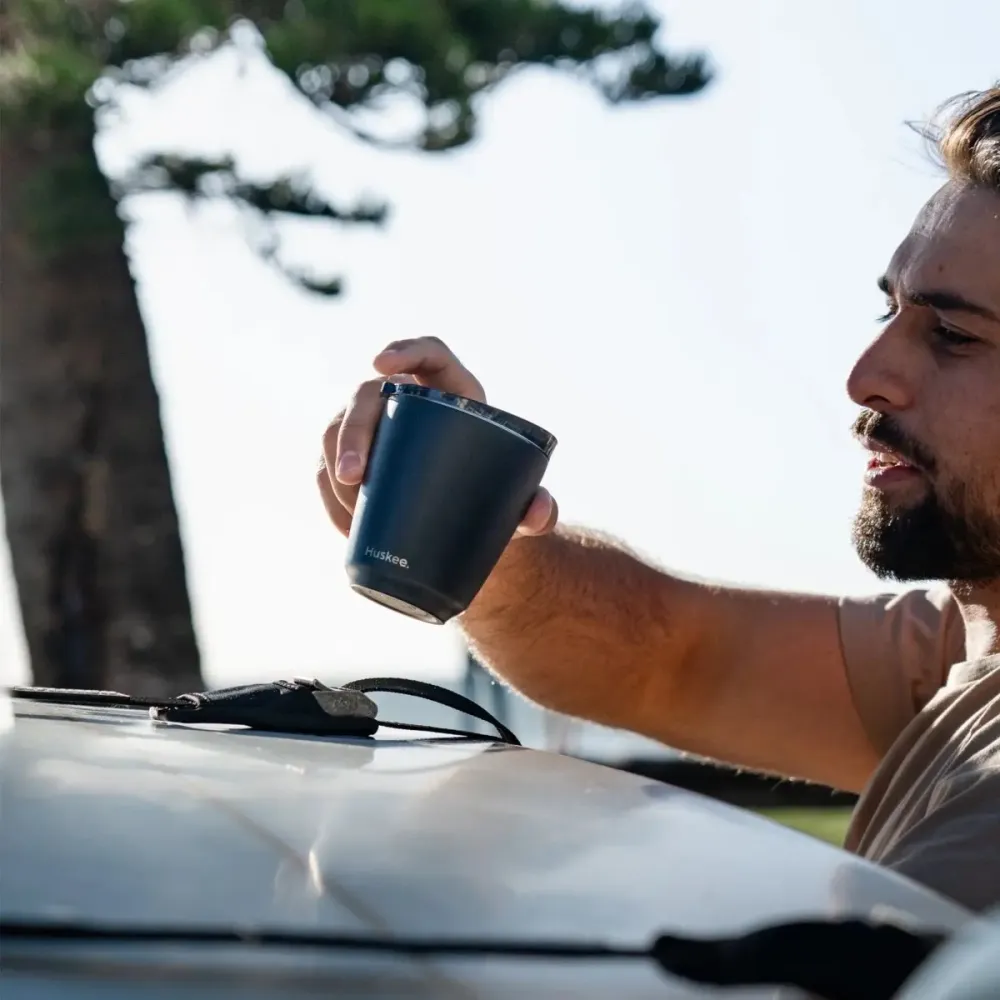 Huskee Stål mug 235 ml – duurzame koffiebeker zwart