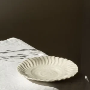 Dashi Plate White Crackled Glaze Jars Ceramistes