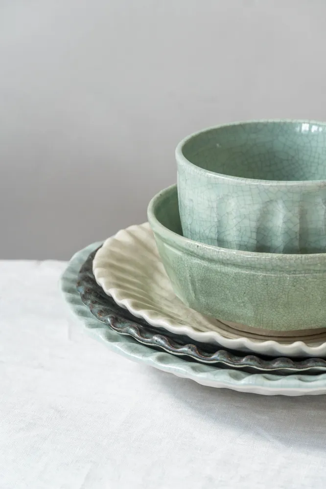 Dashi Plate White Crackled Glaze Jars Ceramistes