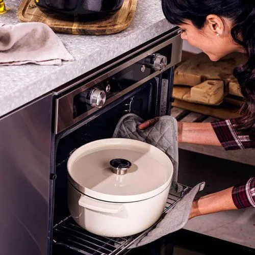 KitchenAid Cast Iron stoofpot Cream 22cm KITCHENAID COOKWARE