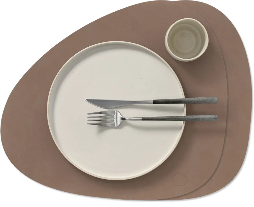 LIND DNA Placemats Nupo - Leer - Truffle - Curved - 44 x 37 cm - 2 Stuks