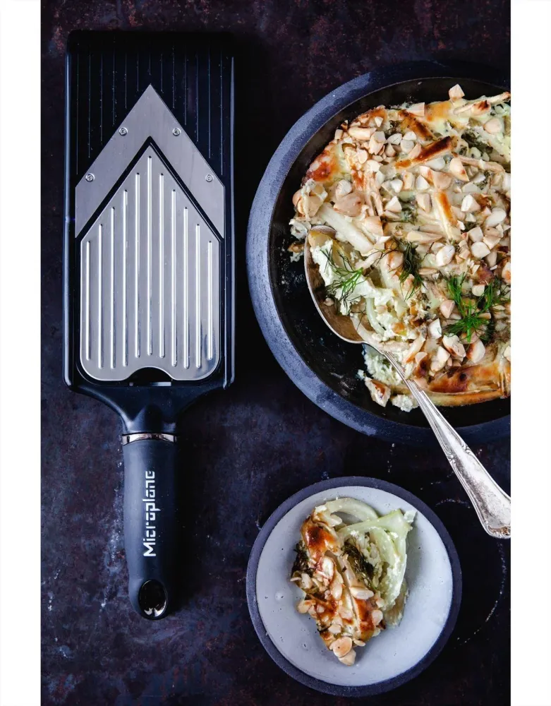 Microplane V-rasp slicer/julienne zwart traploos verstelbaar