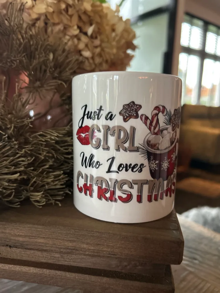 Mok Just girl who loves Christmas
