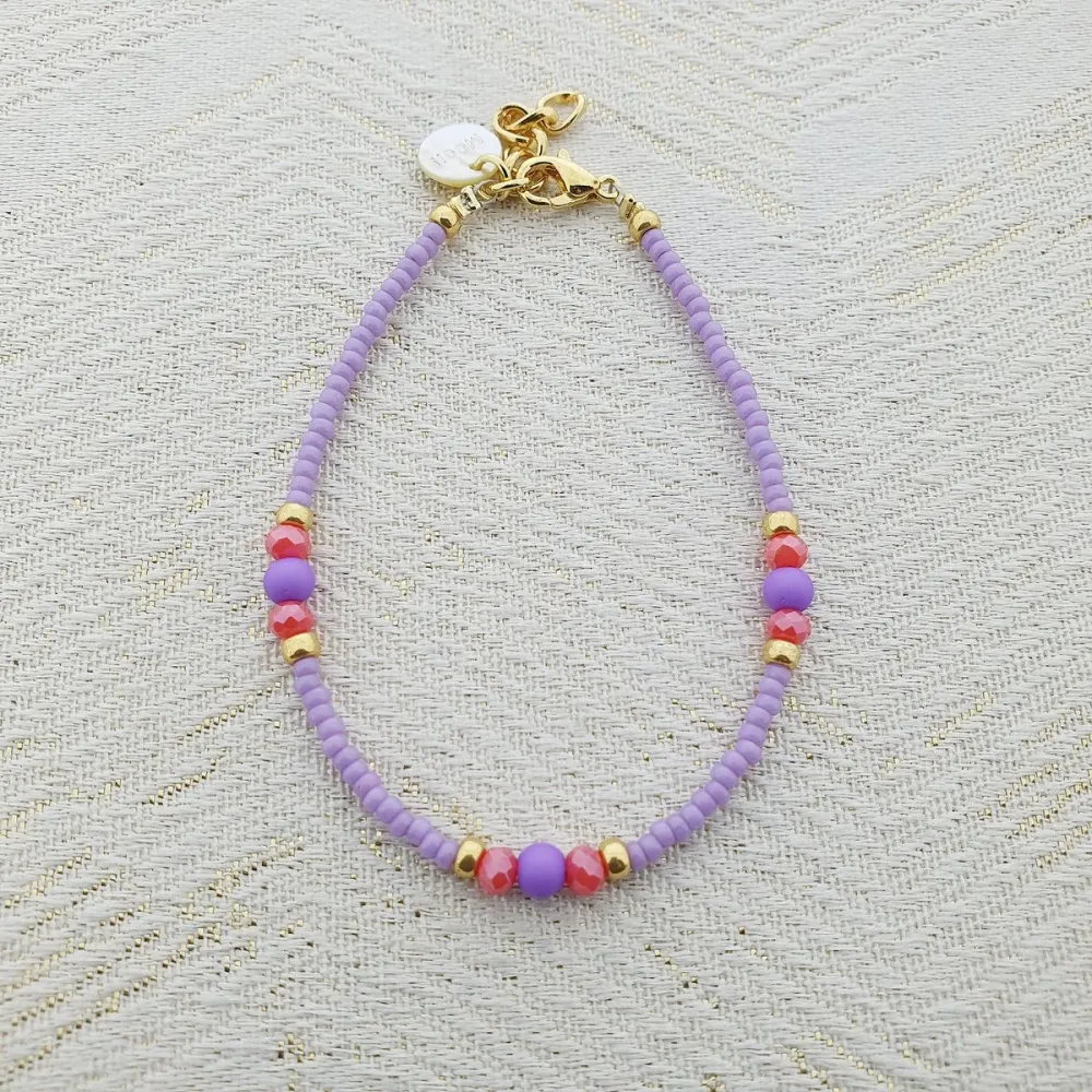 Mooi! Jewels armband met paarse miyuki beads en facetkraaltjes