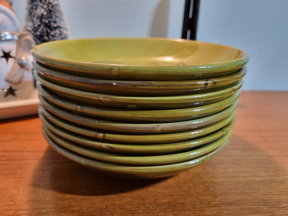 Vintage groen diep bord met appel My Store