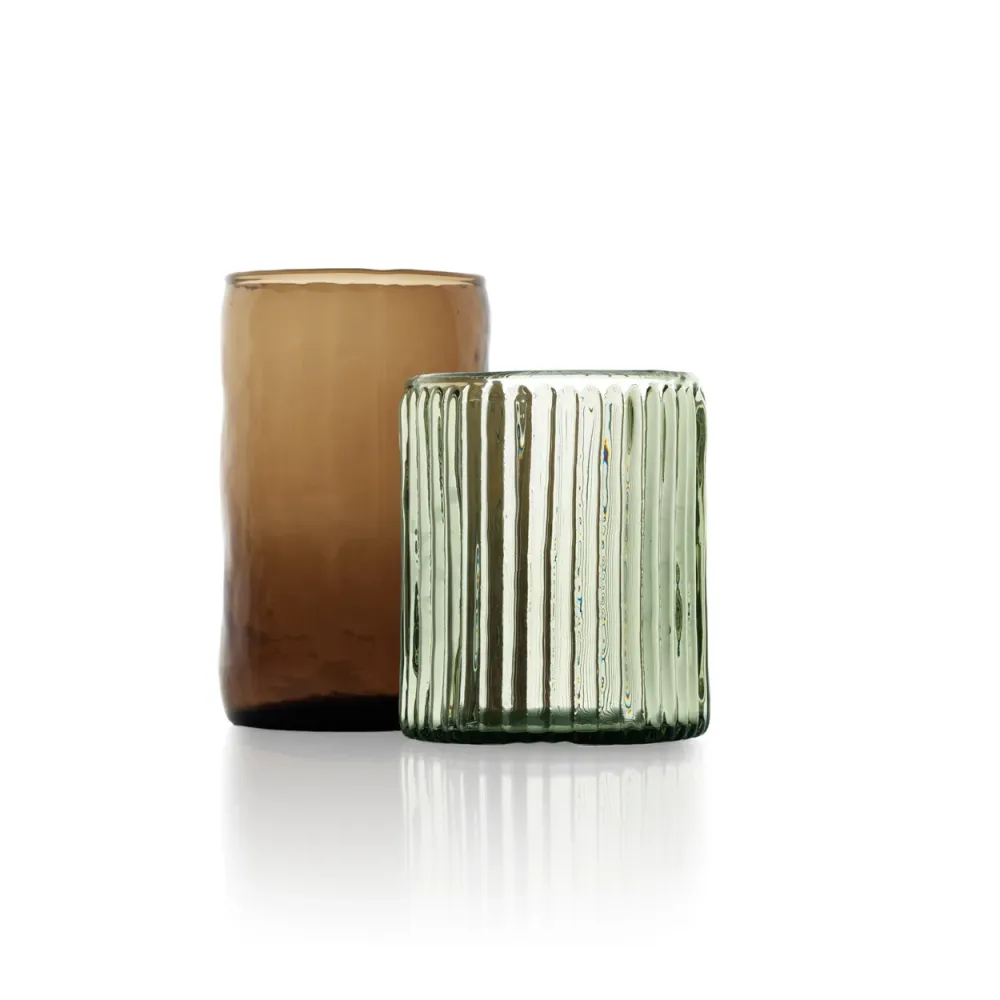 De Ribbed Beker – Houtskool