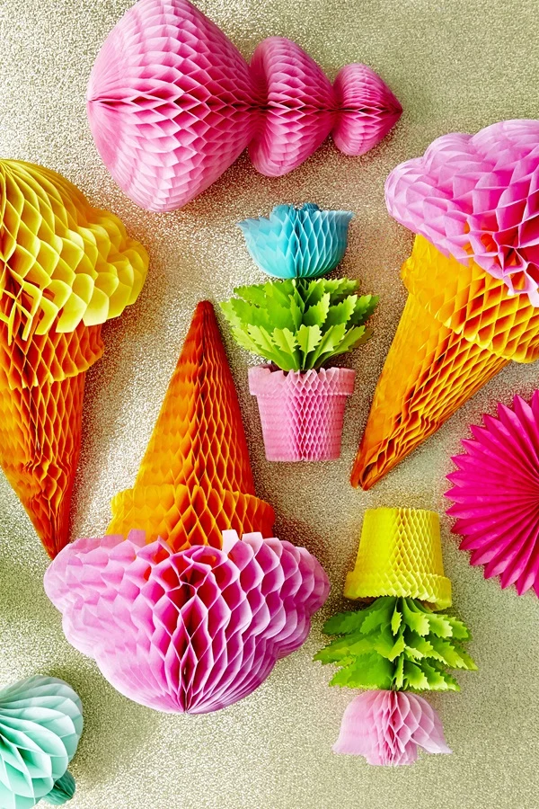 Rice Ice Cream Honeycomb Hanger Yellow or Pink Pink