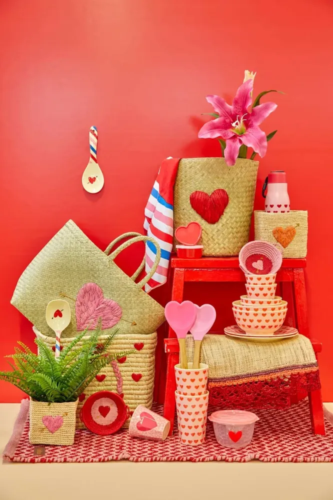 Rice square raffia basket naturel hearts