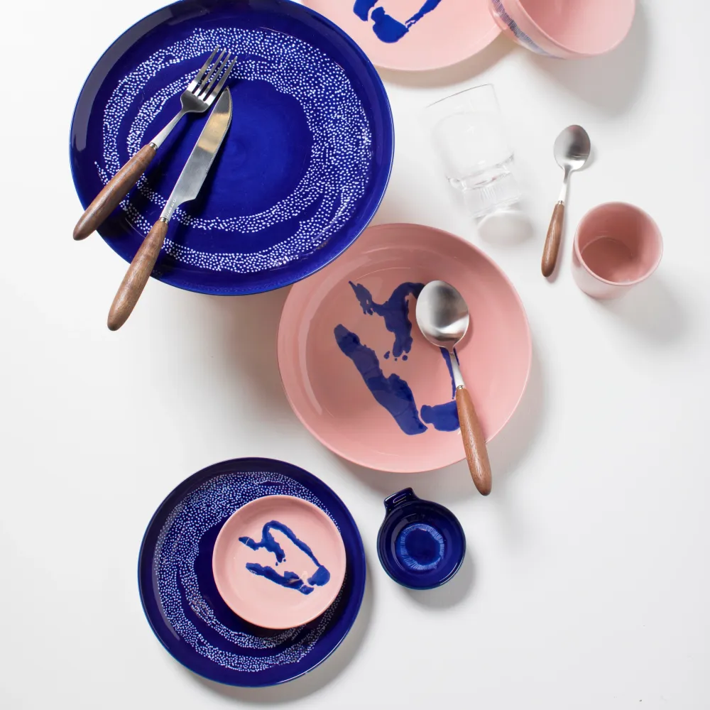 Serax Feast Collectie Ottolenghi Hoog Delicious Pink Paprika Blauw Bord l22 x b22 x h4 cm
