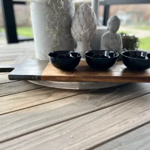 Serveerplank brocante 59 cm met 3 zwarte schaaltjes