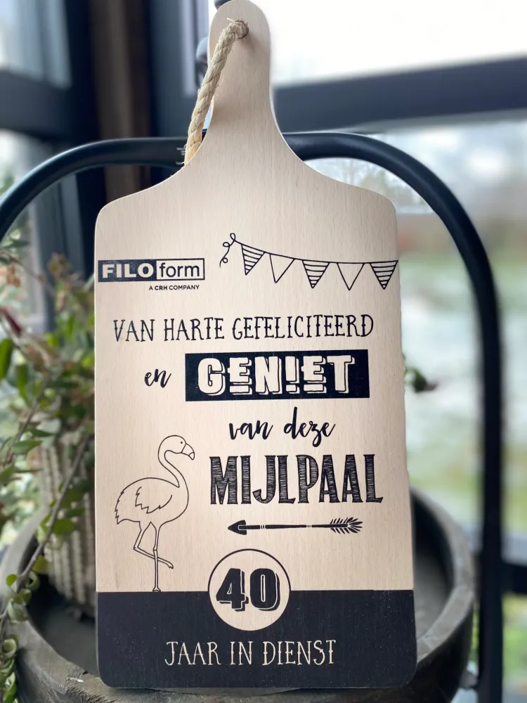 Serveerplankje Mijlpaal 40 jaar dienst - Gepersonaliseerd