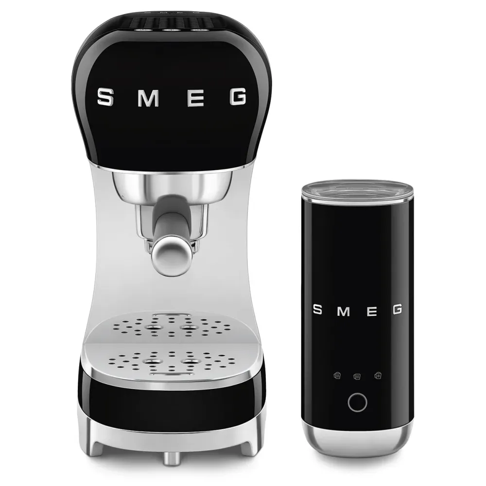 Smeg ECF12BLEU Bundle Espressomachine zwart met MFF02BLEU