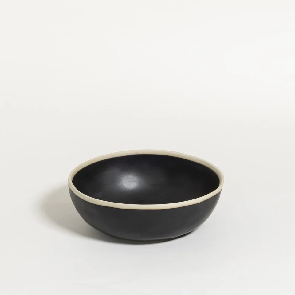 Table Atelier Kom 18 cm Black Pepper