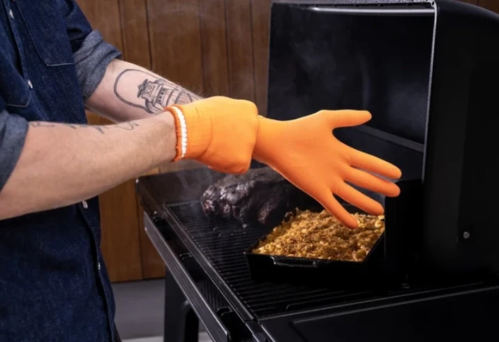 Traeger Wood Fired Grills - BBQ prep & serve gloves