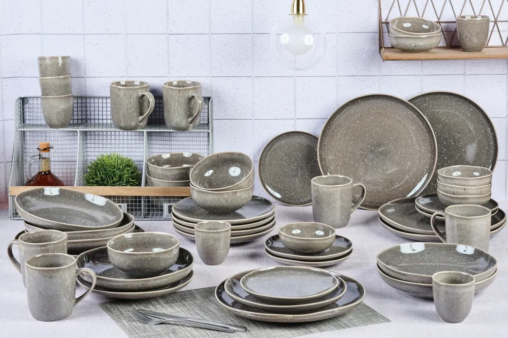 Volledige servies STELLAR - 48 stuks - Betongrijs