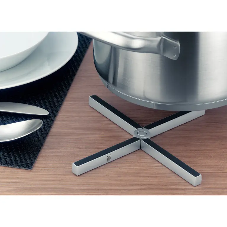 WMF Pannenonderzetter Mister X - 19 x 19 cm - Inclusief GRATIS Cookinglife Olieverstuiver 100 ml
