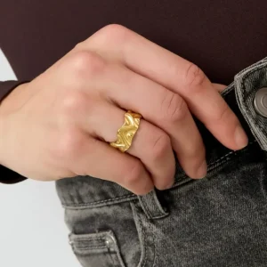 Ring Irrigular shape goud Yehwang