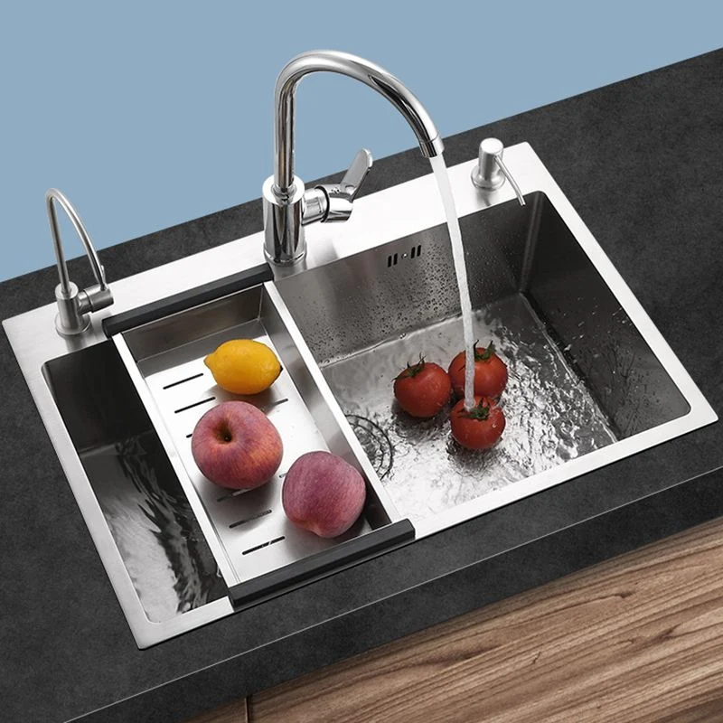 Contemporary Kitchen Sink Corrosion Resistant Kitchen Sink Faucet 24l