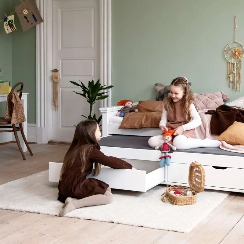 Hoppekids MAJA UITGEBREID - Juniorseng - 1 Høj og 1 Mellem Gavl - 90x200cm - Hvid