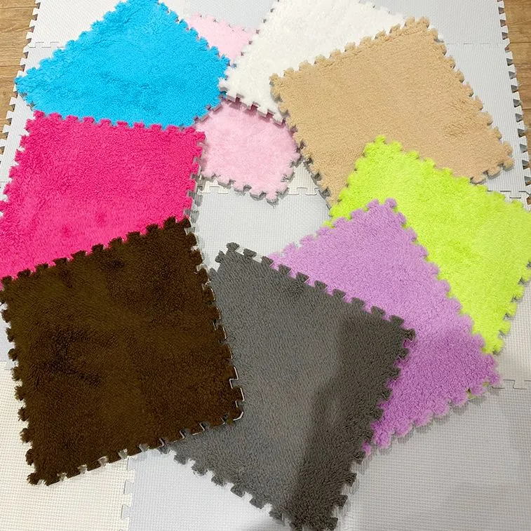 Actueel Level Loop Carpet Tile Interlocking Non-Skid Tiles and Carpet White