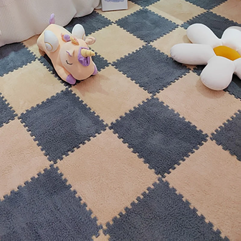 Contemporain Tiles and Carpet Plush Cut Interlocking Non-Skid Carpet Tiles White