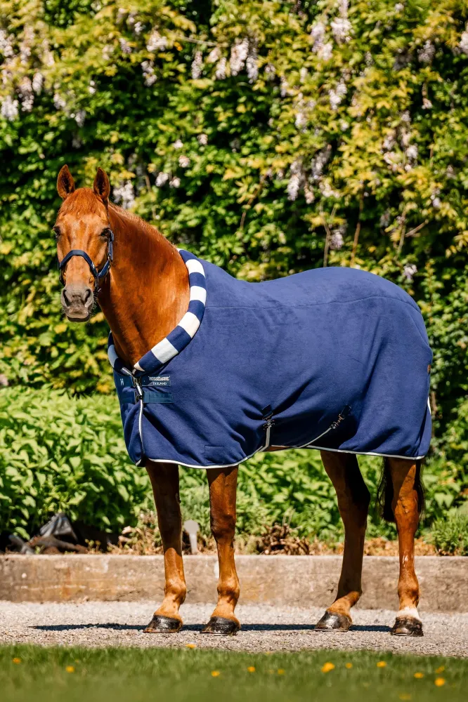 Newmarket Cosy Zachte stof Cooler Witney Navy 160 met Anti-Slip Rug