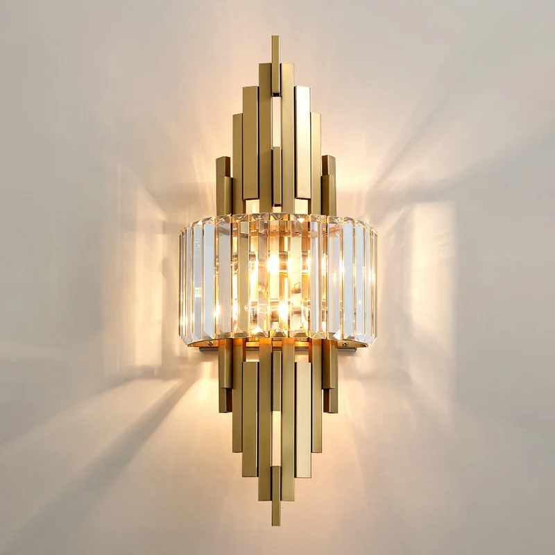 Vierhoekige kristallen wandlamp, postmoderne wandkandelaar met gouden afwerking, verlichting voor trappen