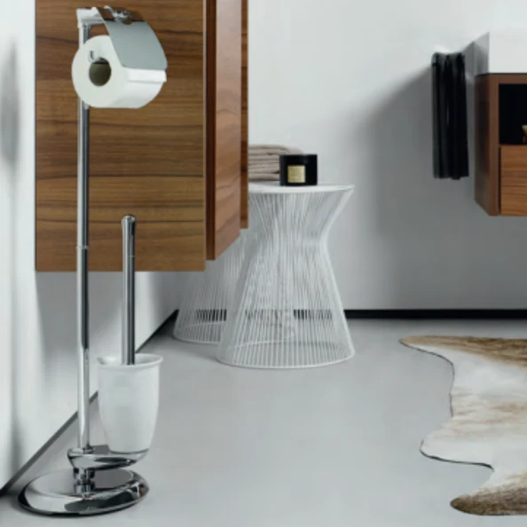 Bathroom stand toilet paper holder and brush Darwin model verchroomd steel and porcelain